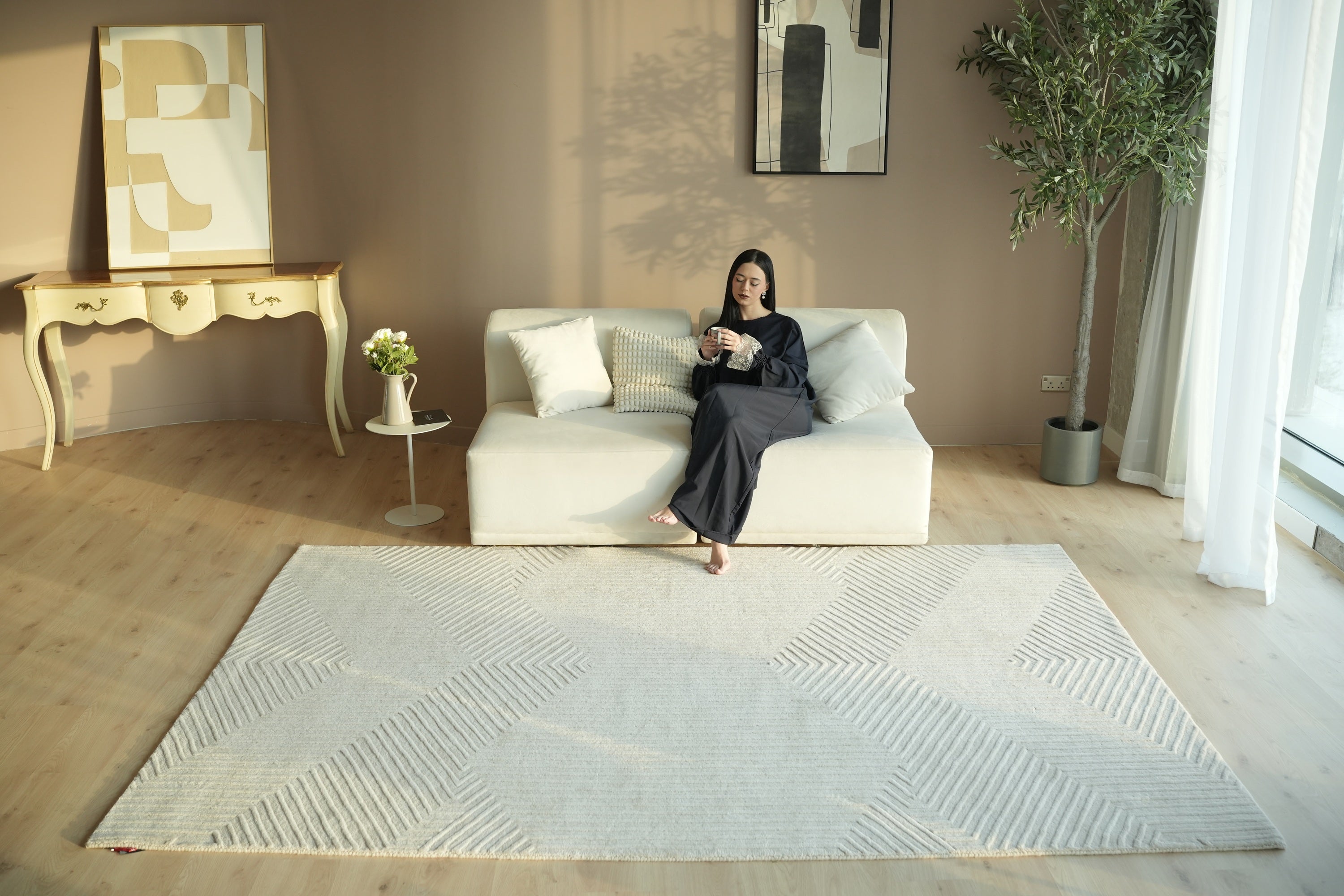 Ramsha Home: Luxury Rugs & Home Furnishings Brand In The UAE